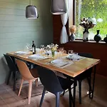 Chalet Otsoak Prive 3 6 Personnes Avec Grande Terrasse, Garage Couvert, Vue Montagnes A St Lary Village