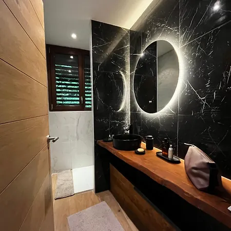 Chalet Otsoak Prive 3 6 Personnes Avec Grande Terrasse, Garage Couvert, Vue Montagnes A St Lary Village Saint-Lary-Soulan