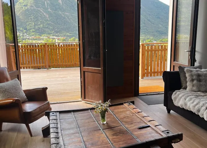 Otsoak Prive 3 6 Personnes Avec Grande Terrasse, Garage Couvert, Vue Montagnes A St Lary Village 木屋 *